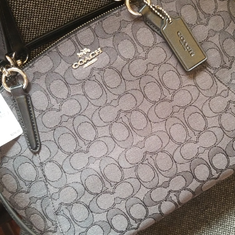 Handbag - Picture 3 of 3